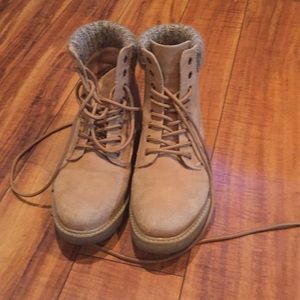 Used Cliff boots